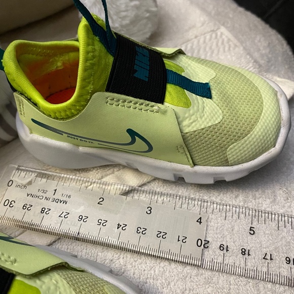 Nike Baby Toddler Summer Lime Green Slip On Flex Runners Sneakers - Picture 3 of 16